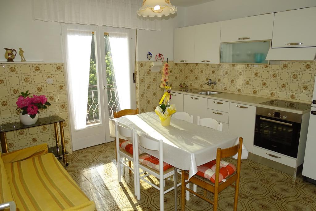 Apartment Parenzana Bibali 65 A 52460-Buje Exterior foto