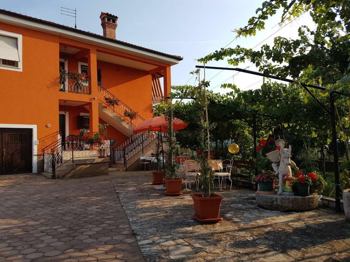 Apartment Parenzana Bibali 65 A 52460-Buje Exterior foto